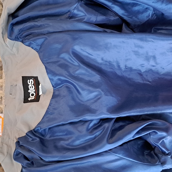 Totes Blue/Gray Lightweight Jacket. Size 4X - Picture 8 of 10
